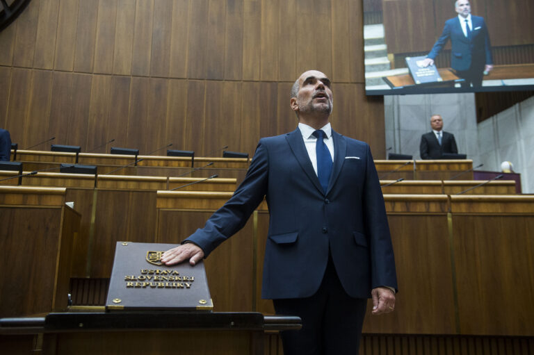 KDH iniciuje kvôli kyberútoku na kataster zasadnutie pôdohospodárskeho výboru