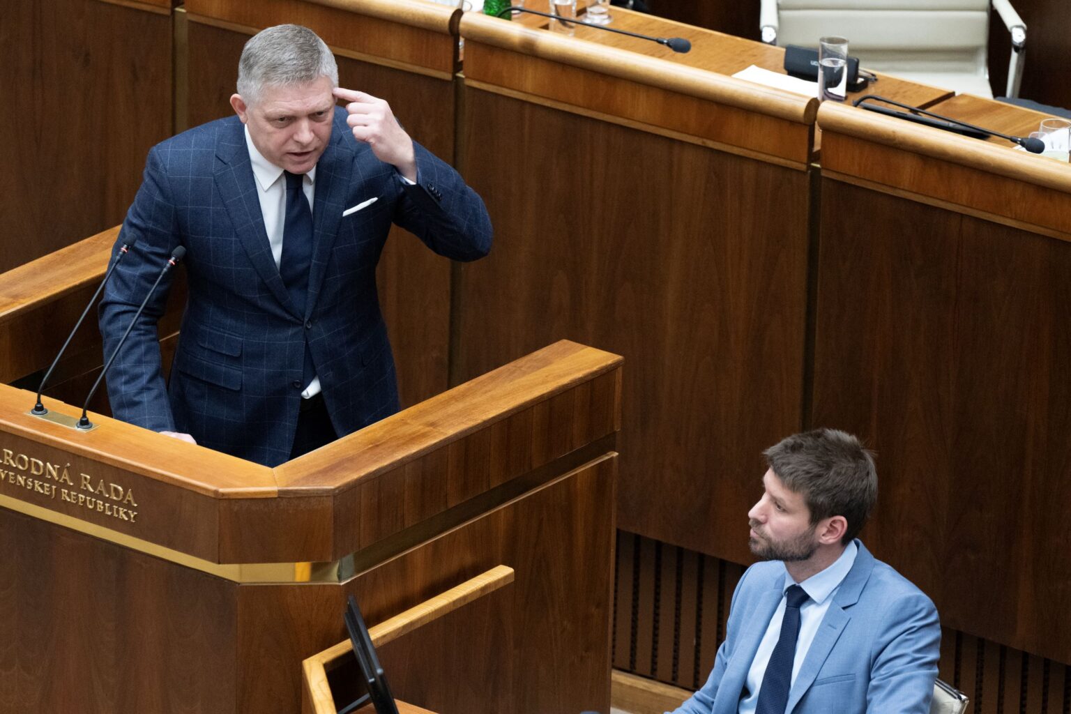 Robert Fico (zľava), Michal Šimečka. Foto: Pavel Neubauer/TASR