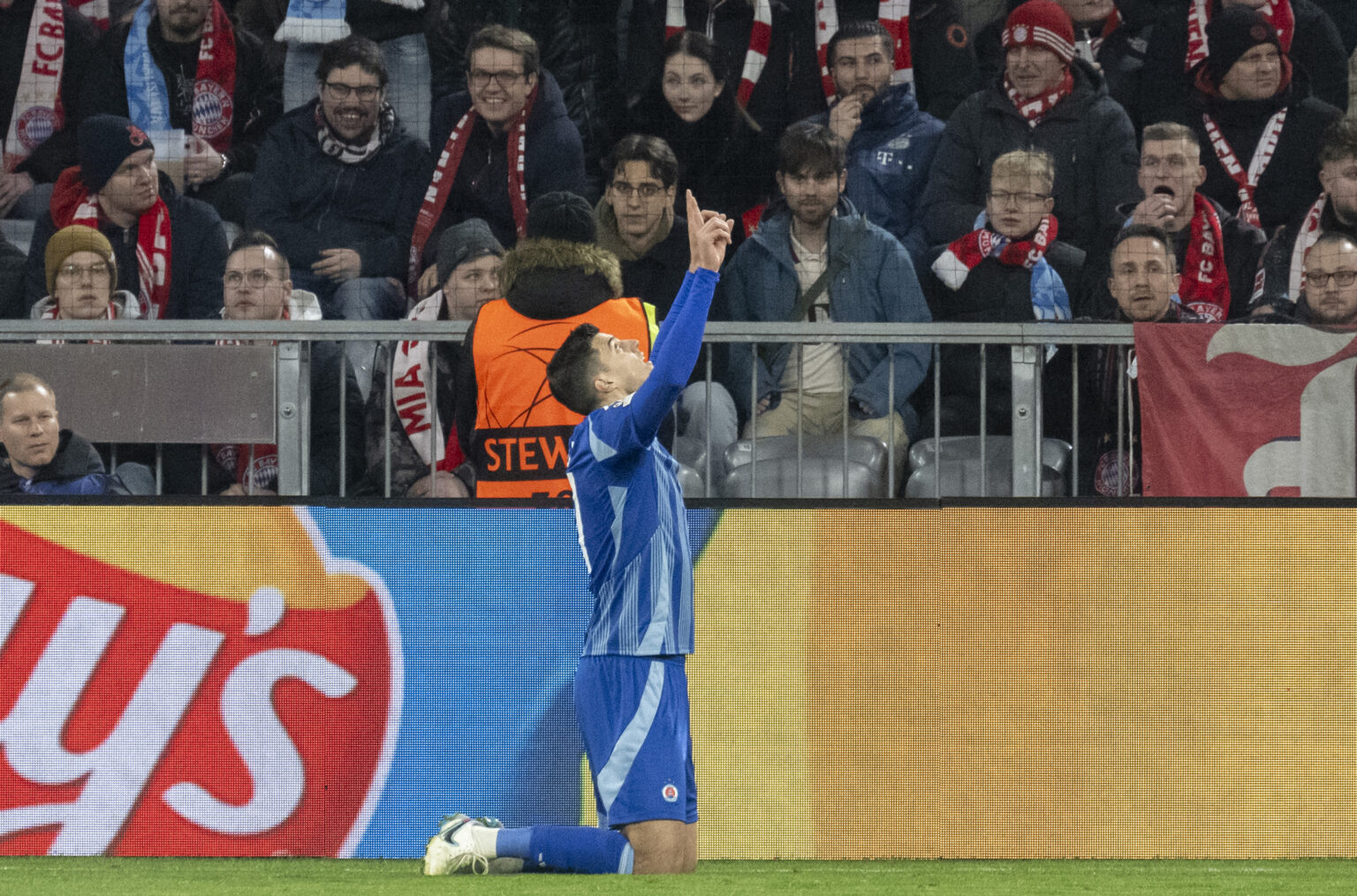 Hráč Slovana Marko Tolič sa teší z gólu počas zápasu Ligy majstrov vo futbale Bayern Mníchov - Slovan Bratislava. Foto: Martin Baumann/TASR

