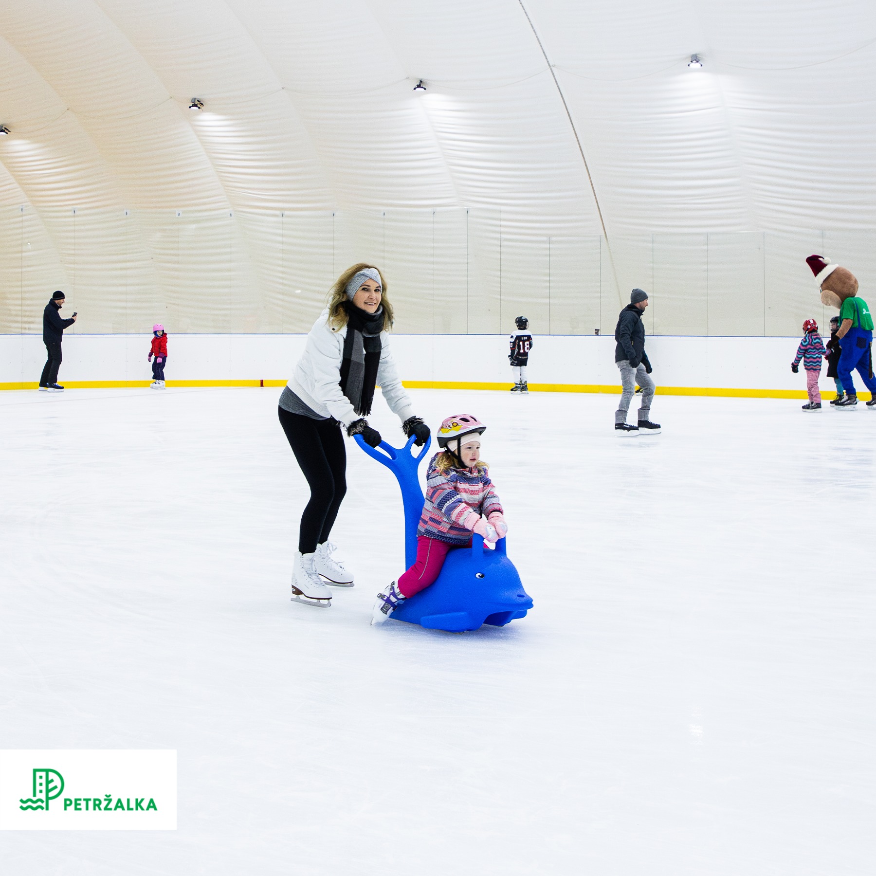 Najväčšie sídlisko v Bratislave má novú športovú halu za milióny, investovať chce naďalej
