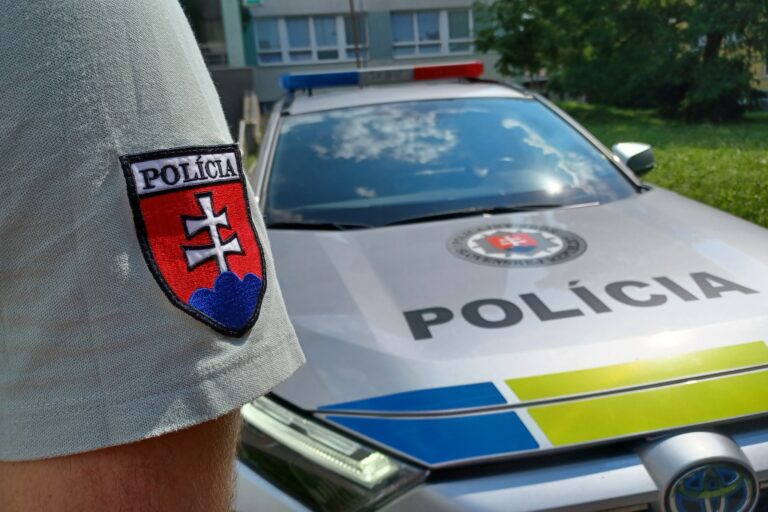 Polícia zasahuje na východe kvôli podozreniam z detskej pornografie