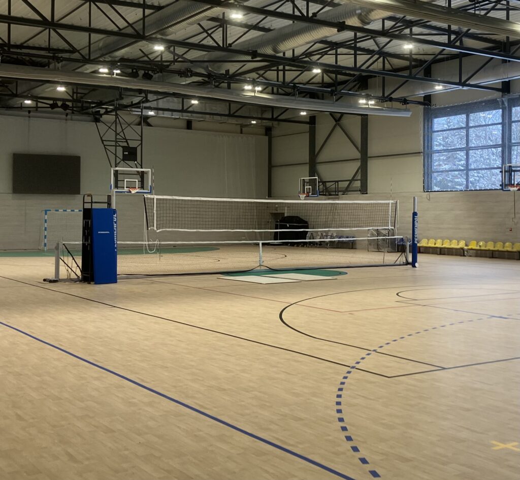 Interiér novej športovej haly na Pankúchovej ulici v Petržalke. FOTO: Ivan Lučanič