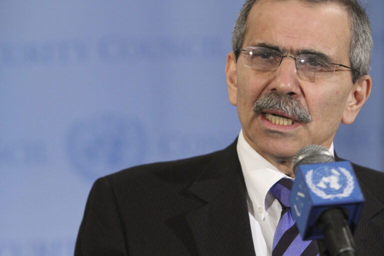 Libanonský prezident vymenoval za premiéra predsedu Medzinárodného súdneho dvora