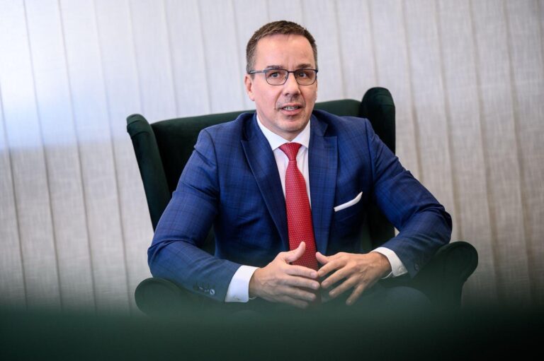 Štát na 13. dôchodky vyčlení 911 miliónov eur