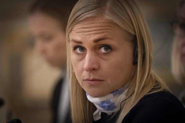 Fínska ministerka: NATO je jedinou spoľahlivou bezpečnostnou zárukou pre Ukrajinu