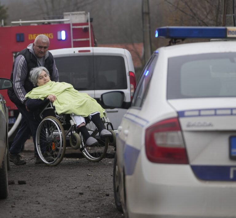 Pri požiari v zariadení pre seniorov zahynulo najmenej osem ľudí. Foto: TASR/AP