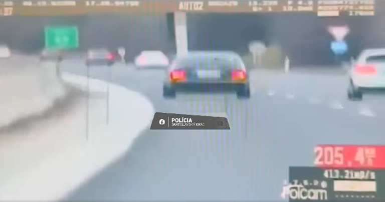 Ukrajinec jazdil na povolenej 110-tke vyše 200-kilometrovou rýchlosťou. Prišiel o vodičák