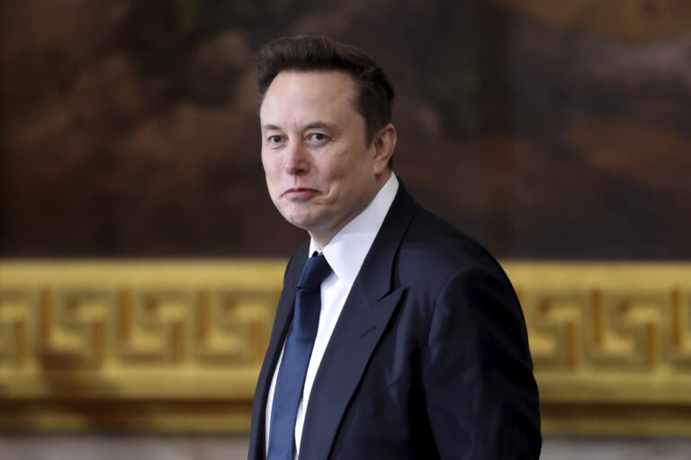 Musk: Federálni zamestnanci musia nahlásiť výsledky práce, inak hrozí rezignácia