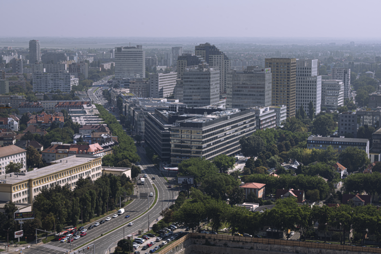 Realitný trh sa upokojil, v niektorých slovenských mestách prišlo k poklesu cien