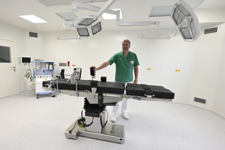 Zrekonštruovaná pôrodná sála v Nemocnici s poliklinikou Považská Bystrica, ilustračná fotografia. Foto: Radovan Stoklasa/TASR