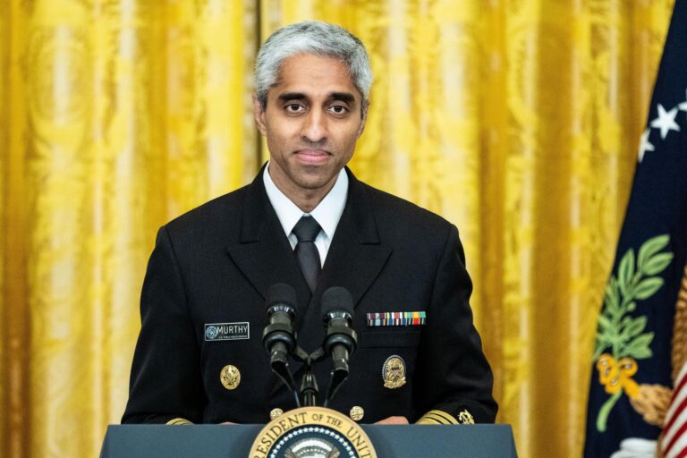 Alkohol tiež spôsobuje rakovinu, vyhlásil hlavný lekár USA