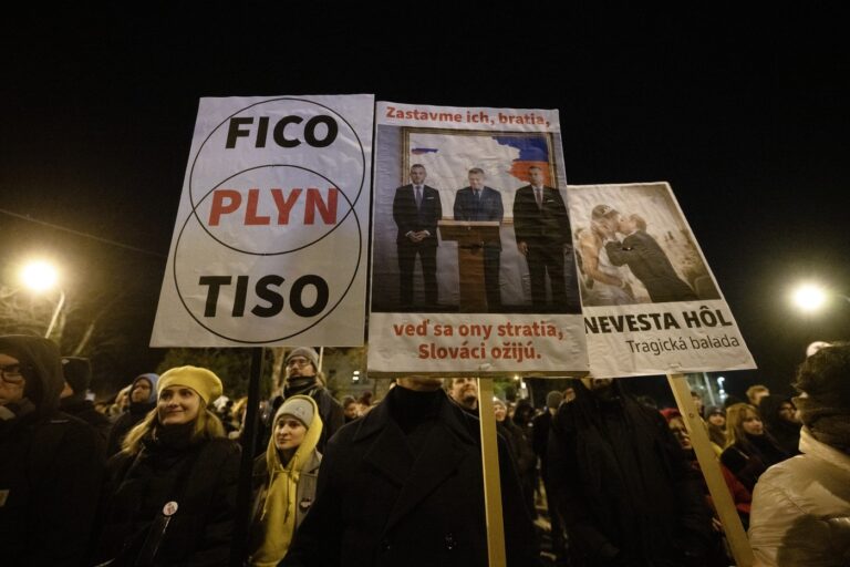 Protestujúci v Prahe. Foto: ČTK / Říhová Michaela