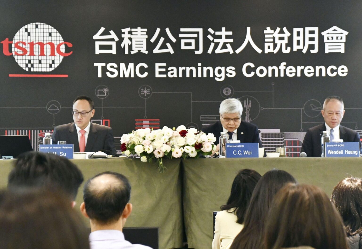 CEO firmy TSMC C.C. Wei  vedie konferenciu pre akcionárov. Foto: Kyodo/Newscom / Newscom / Profimedia 