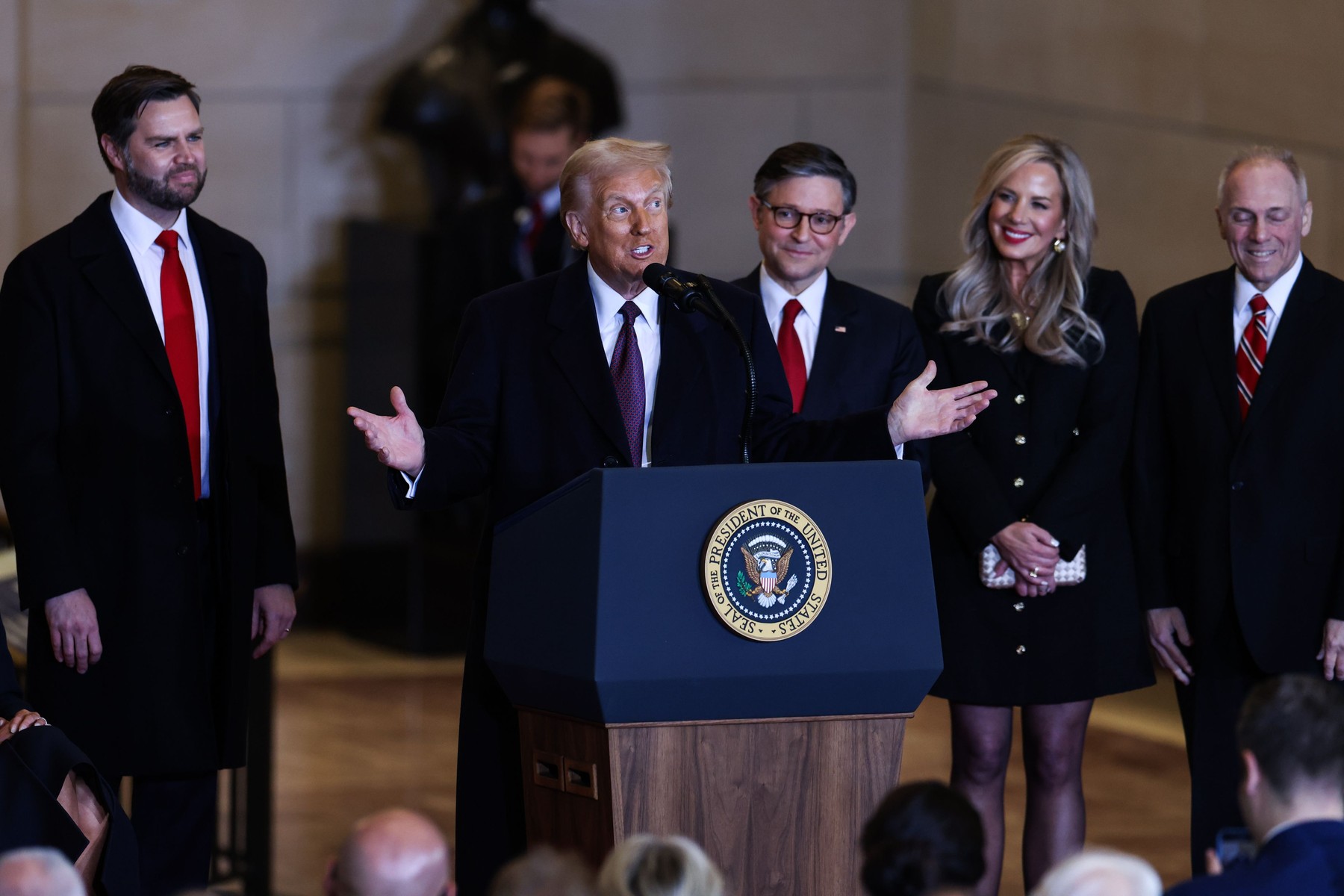 Trump predstavil novú americkú politiku. Existujú len dve pohlavia, vyhlásil