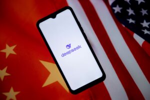 Čína je novým lídrom v oblasti umelej inteligencie. DeepSeek je lacnejší a ekologickejší