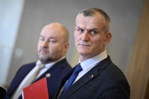 Malatinec odchádza z Hlasu a pridáva sa k Huliakovi. Puci: Neverím už nikomu