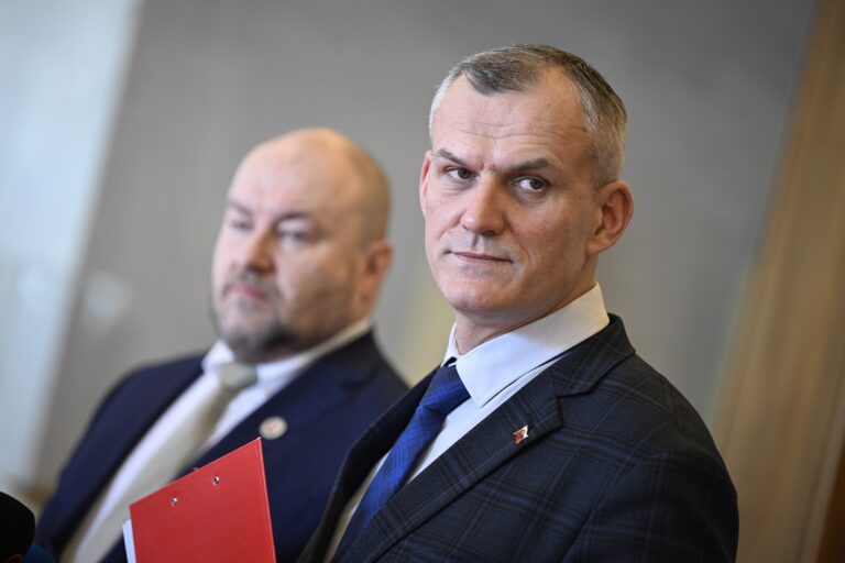 Rudolf Huliak (zľava) a Roman Malatinec. Foto: Jaroslav Novák/TASR