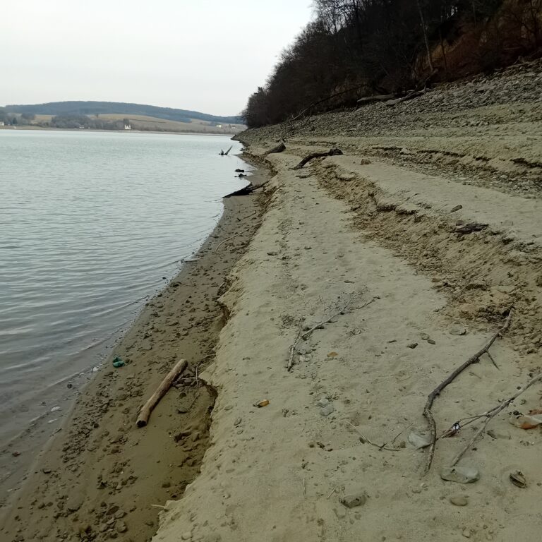 Extrémne sucho postihlo Slovensko, normálny stav vlahy je len na jednom percente plochy