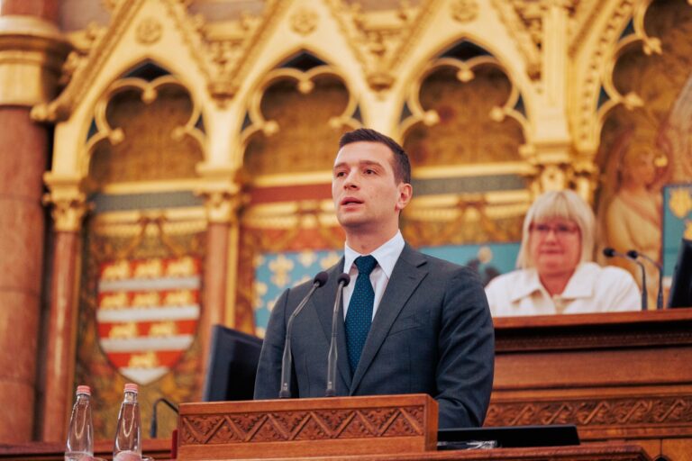 Izraelský minister sa postavil za Bardellu, Netanjahu varoval pred antisemitizmom