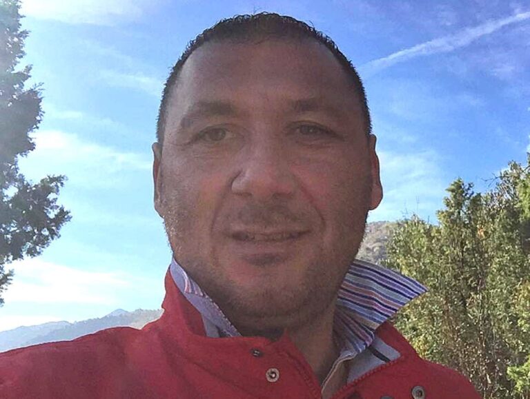 Údajný mafián Vadala je späť na Slovensku, neďaleko Michaloviec chová býky