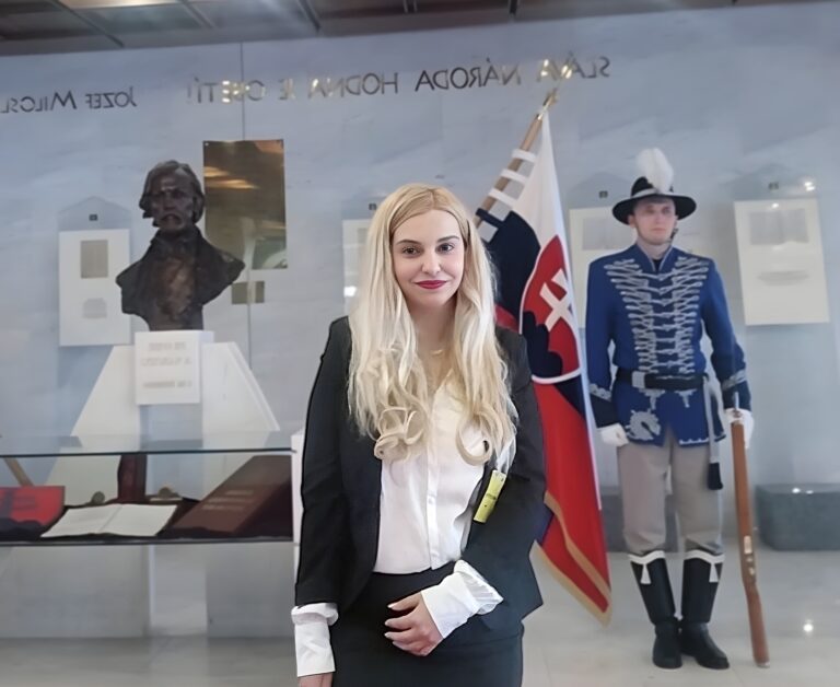 Vysokoškolsky vzdelaná Rómka Katarína vraví, že na vysokých školách študuje v súčasnosti omnoho viac Rómov ako v minulosti. Foto: Archív KP