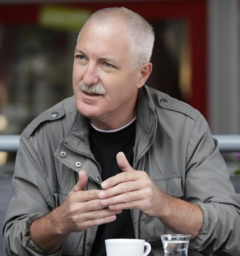 Dopravný analytik Ján Bazovský si nemyslí, že predpísaná výbava je ideálna. Foto: Archív J. B.