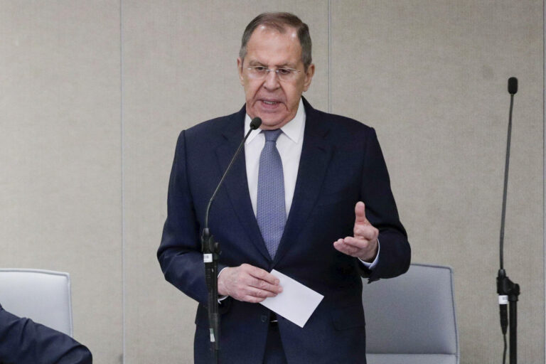 Lavrov: Trump je pragmatik, Európa chce pokračovanie vojny