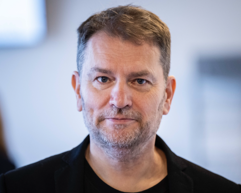 Hnutie Slovensko: Prezident Pellegrini je nástrojom v rukách premiéra Fica