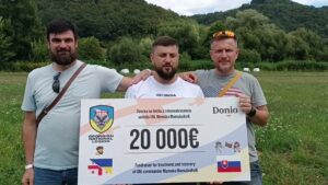 Slováci vyzbierali viac ako 20-tisíc eur na Mamulašviliho liečbu. Légia za ne kúpila drony