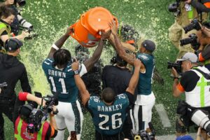 Superbowl: Chiefs bez hetriku a Eagles s pôsobivým triumfom