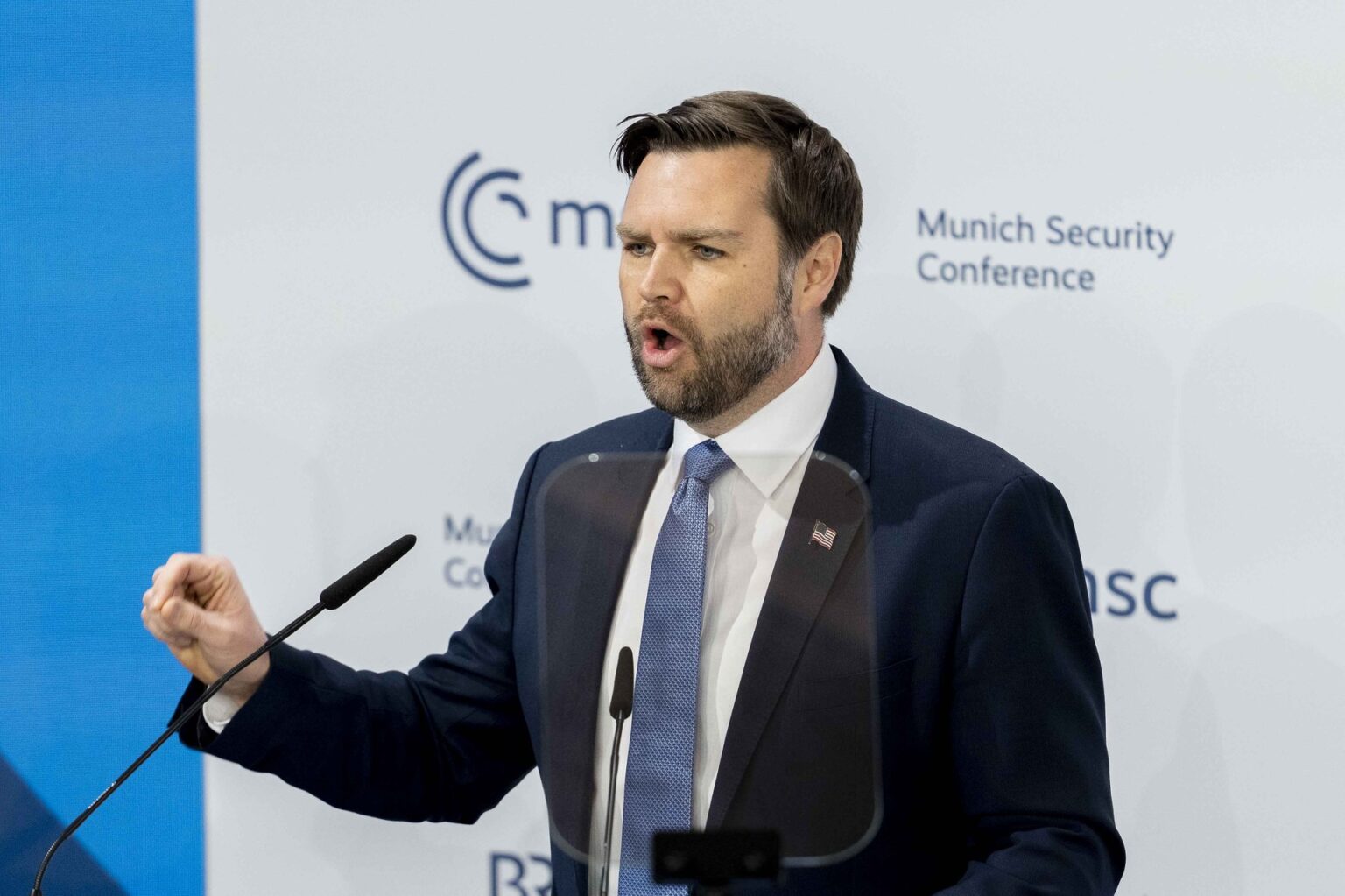 JD Vance, viceprezident USA, na 61. mníchovskej bezpečnostnej konferencii 14. februára 2025. Zdroj: Andreas Stroh / Zuma Press / Profimedia