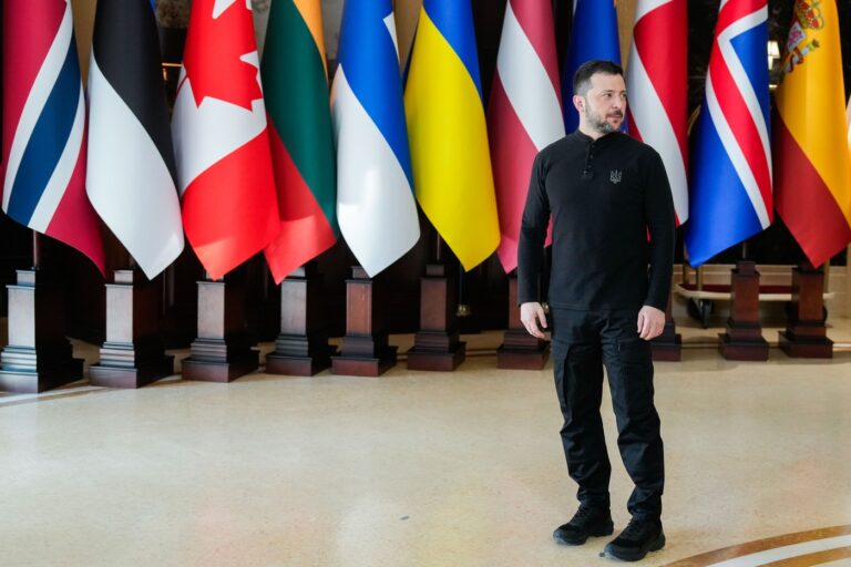 Ukrajinský parlament na druhý pokus potvrdil legitimitu Zelenského vo funkcii