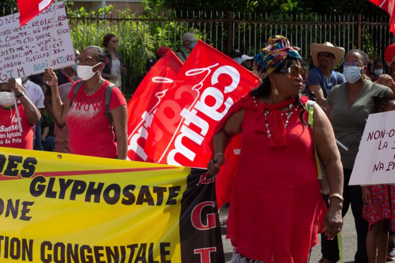 Francúzsko musí odškodniť obyvateľov Guadeloupe a Martiniku za toxický pesticíd