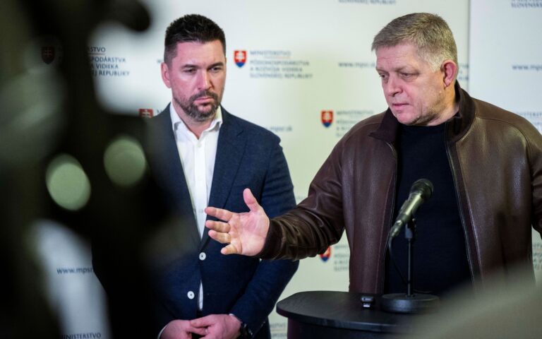 Poľnohospodárov čeliacim slintačke a krívačke nenecháme bez pomoci, vyhlásil premiér