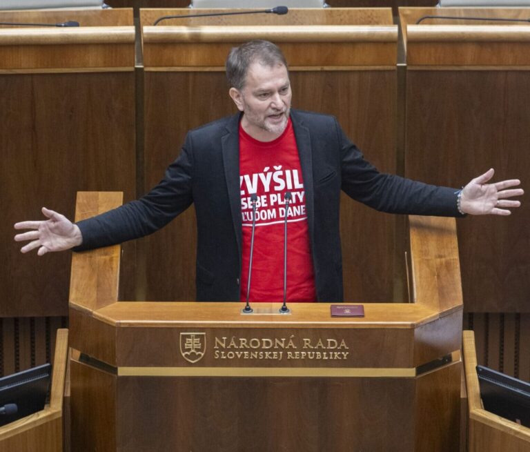 Hnutie Slovensko kritizuje projekt pre Rómov za 17 miliónov