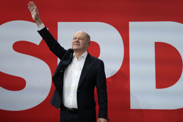 Scholz: Putin chce rozšíriť územie na Ukrajine, ilúzie o Rusku sú nebezpečné