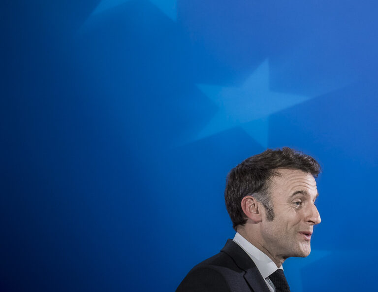 Francúzsky prezident Emmanuel Macron počas tlačovej konferencie v Bruseli vo štvrtok 6. marca 2025 po skončení samitu, na ktorom schválili plán na posilnenie európskej obrany, Zdroj: Wiktor Dabkowski / Eyevine / Profimedia