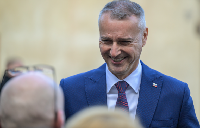 Transparentný lobing je jeden zo základov demokracie, tvrdí Raši