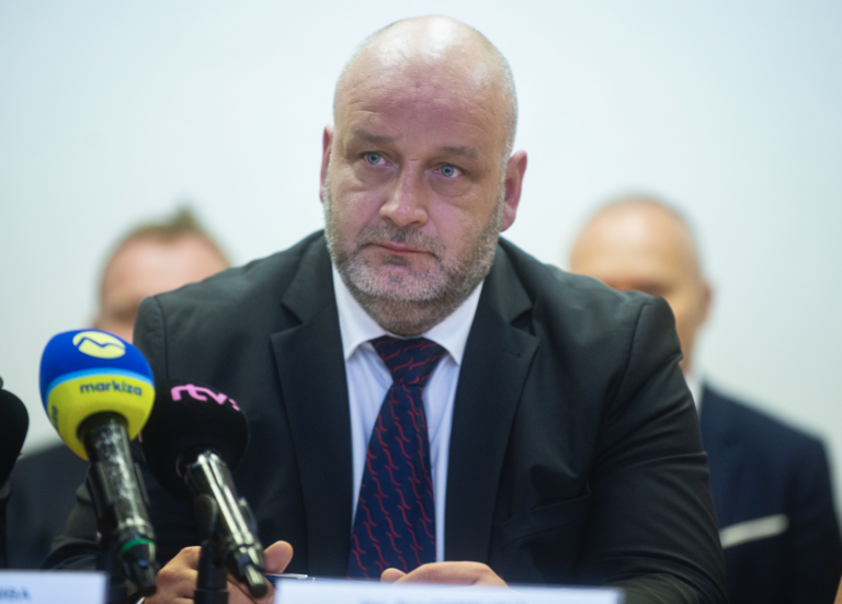 Šéf Štatistického úradu odmieta kritiku SNS pre prieskum preferencií