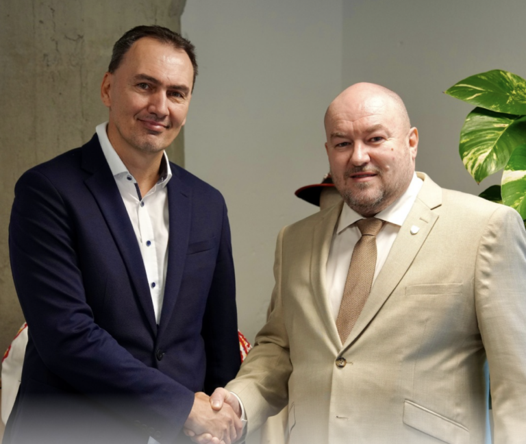 Huliakovo ministerstvo privítalo posilu, k tímu sa pridal Šatan