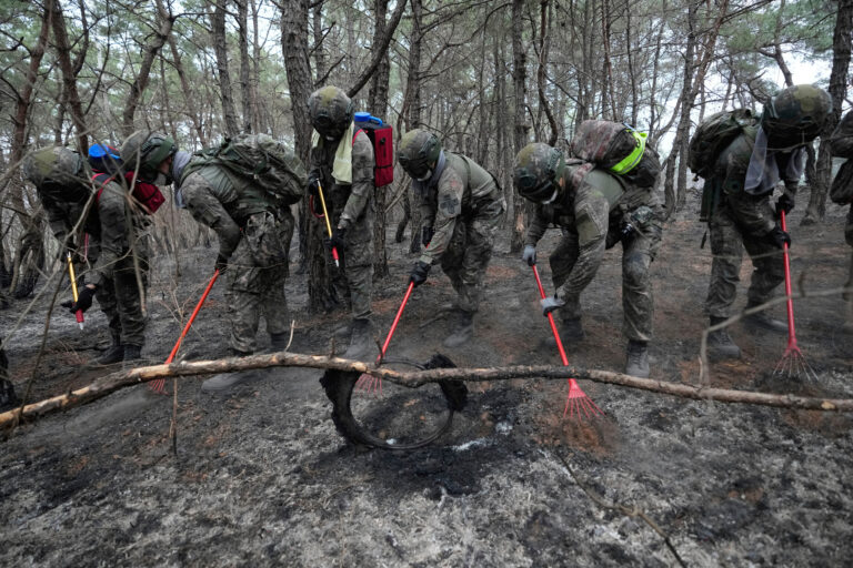 Južná Kórea je v plameňoch. Prezident označil situáciu za kritickú