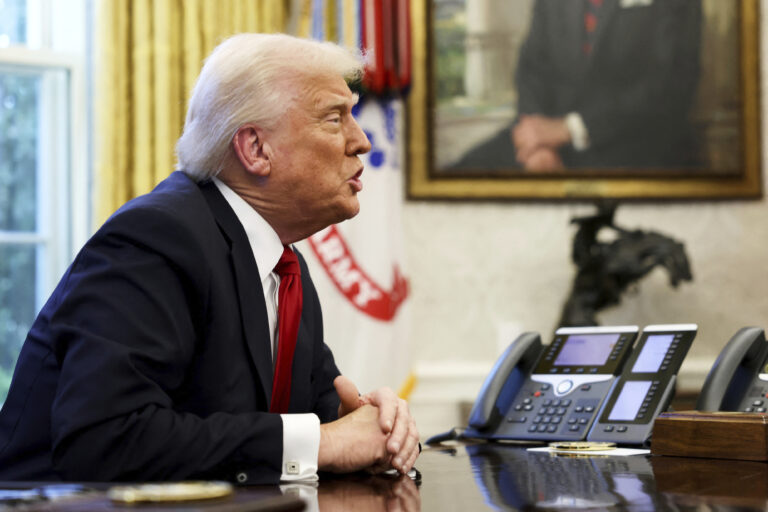 Trump rozbieha obchodnú vojnu: nové clá na autá vyvolali odpor v EÚ aj na burzách