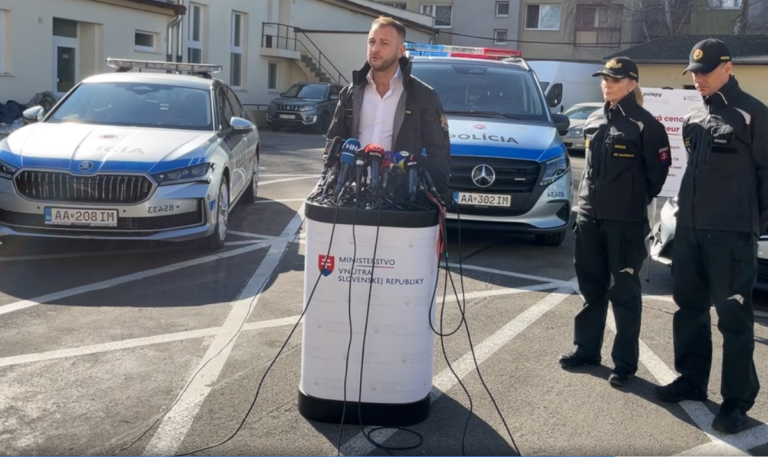 Ministerstvo vnútra predstavilo nový dizajn policajných áut