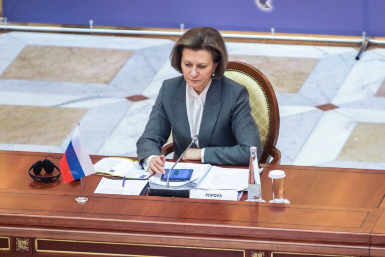 Extrémne dlhá horúčka a vykašliavanie krvi. V Rusku sa objavil neznámy vírus