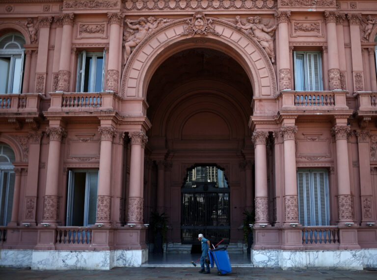 Argentína tvrdí, že odhalila ruskú špionážnu a dezinformačnú sieť