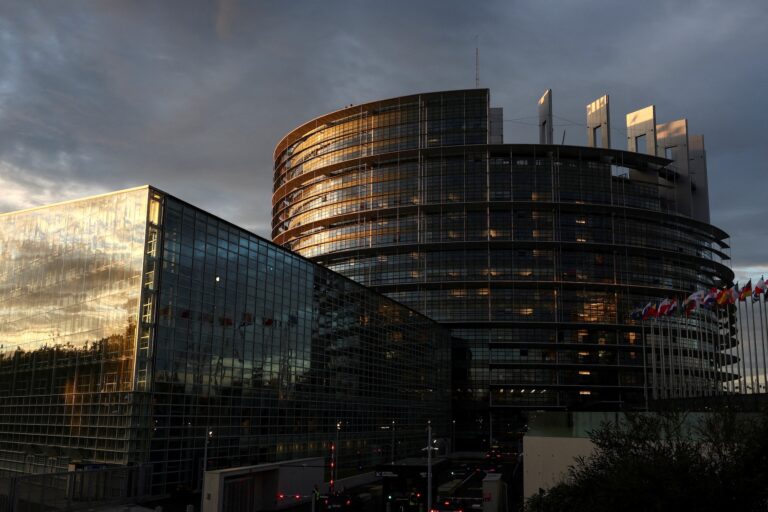 Európska únia je pripravená prijať 10-percentné clo na vývoz do USA