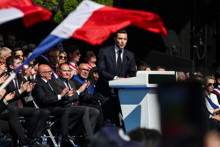 Francúzska opozícia nepodporí Bayroua, hrozí pád vlády