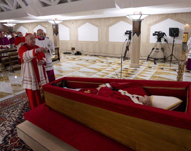 Hrob pápeža Františka v Bazilike Santa Maria Maggiore sprístupnia v nedeľu