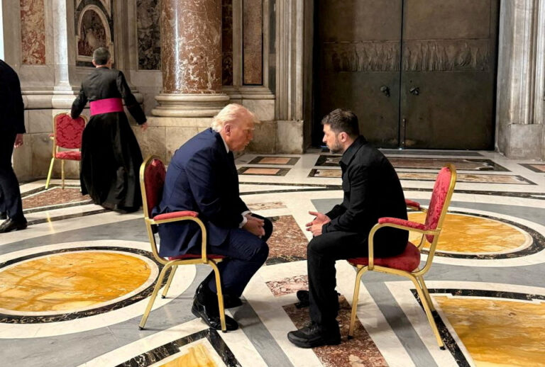 Diplomatická roztržka v Ríme: Trump odmietol Macronovu prítomnosť