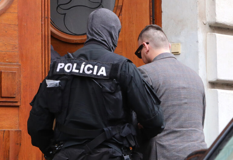 Sudca prerušil výsluch Bombica, rozhodnutie o väzbe by mohlo padnúť cez víkend
